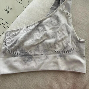 Avocado One-shoulder Sports Bra